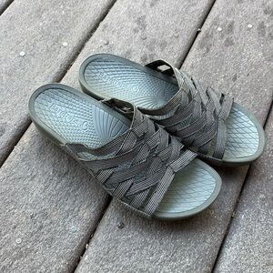 BareTraps Black Sandals Slide Comfort